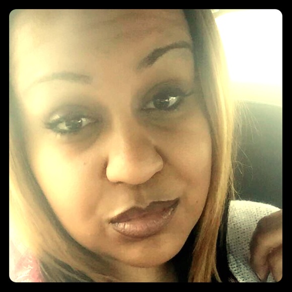 Meet your Posher, Rissa - Picture 4 of 4